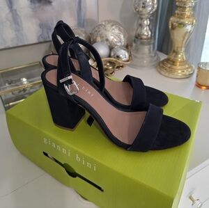 Gianni Bini Navy Block Heel Sandals
